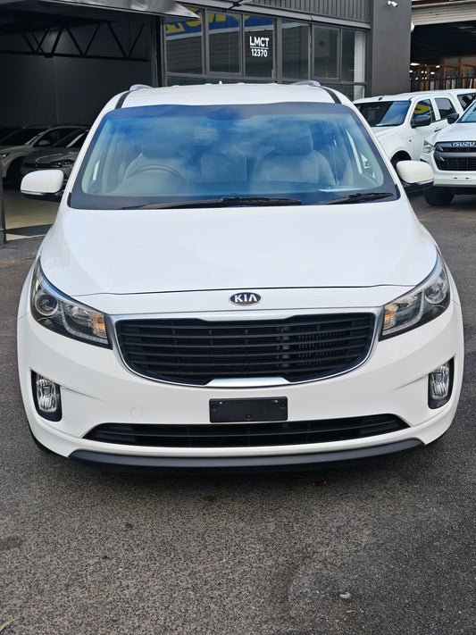 2015 Kia Carnival