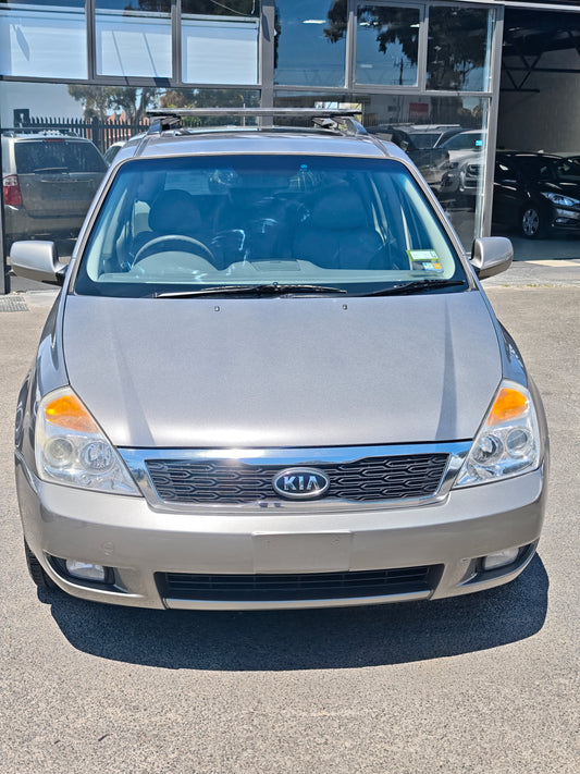 2010 Kia Grand Carnival